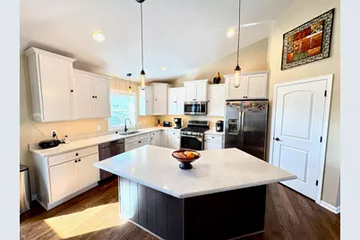 8425  Westminster Dr, Sturtevant, WI 53177 - Photo 11