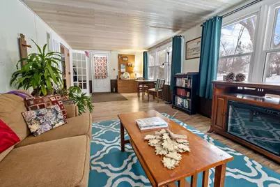 6151 S Miller Ln, New Berlin, WI 53146 - Photo 15