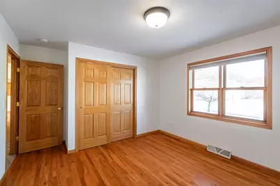 942  Oak Timber Dr, Onalaska, WI 54650 - Photo 19