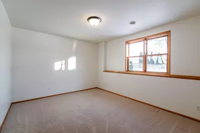 942  Oak Timber Dr, Onalaska, WI 54650 - Photo 25