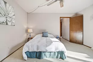 16370 W Coachlight Dr, New Berlin, WI 53151 - Photo 19