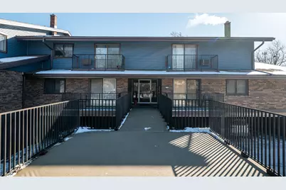 8530 W Waterford Ave #5, Greenfield, WI 53228 - Photo 25