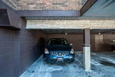 8530 W Waterford Ave #5, Greenfield, WI 53228 - Photo 23