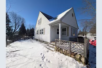809  Fredonia Ave, Fredonia, WI 53021 - Photo 3