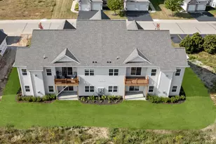 1822 Horseshoe Ln, Slinger, WI 53086 - Photo 3