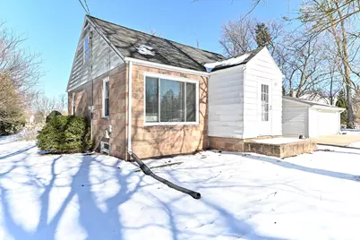 S77W15886  Woods Rd, Muskego, WI 53150 - Photo 5