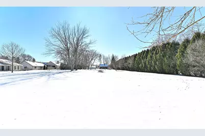 S77W15886  Woods Rd, Muskego, WI 53150 - Photo 33