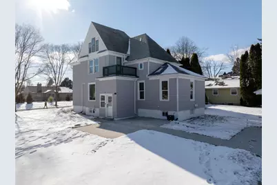 704  Grand Ave, Sheboygan, WI 53083 - Photo 3