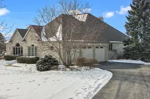 1217 Bridget Ct, Fontana, WI 53125 - Photo 1