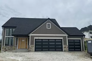 106 Retzer View Ct, Waukesha, WI 53188 - Photo 1