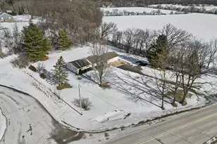 W326S8064 County Rd EE, Mukwonago, WI 53149 - Photo 9