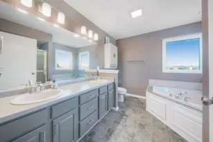 1822 Newberry Ln, Racine, WI 53402 - Photo 23