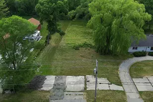 10534 Sheridan Rd, Pleasant Prairie, WI 53158 - Photo 1