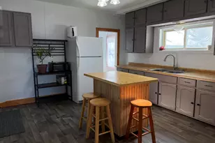 825 Smith St, Stevens Point, WI 54481 - Photo 3