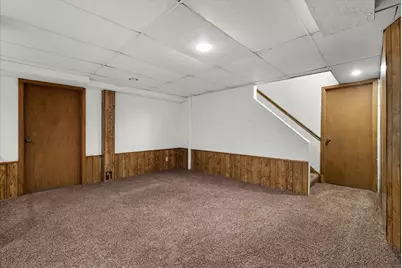 8704 W Bonniwell Rd, Mequon, WI 53097 - Photo 29