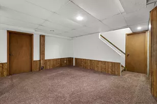 8704 W Bonniwell Rd, Mequon, WI 53097 - Photo 29