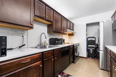 2350 W Good Hope Rd #156, Glendale, WI 53209 - Photo 7