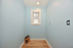 2414 N Weil St, Milwaukee, WI 53212 - Photo 15