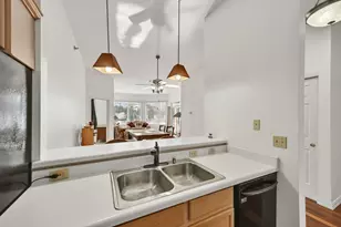 7045 S Riverwood Blvd, Franklin, WI 53132 - Photo 13