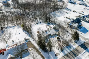 N69W27233 Hickory Chasm Dr, Lisbon, WI 53089 - Photo 3