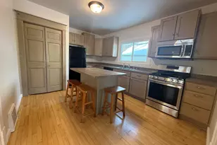 2211 Wedemeyer St, Sheboygan, WI 53081 - Photo 11