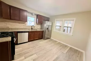 3728 S 19th St, Milwaukee, WI 53221 - Photo 5