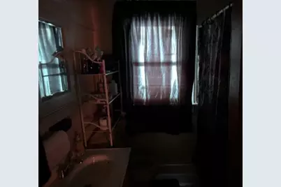 2919 N 47th St #2921, Milwaukee, WI 53210 - Photo 9