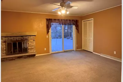 913  Chapel Hill Rd, Madison, WI 53711 - Photo 9