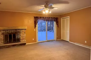 913 Chapel Hill Rd, Madison, WI 53711 - Photo 9