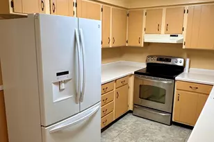 913 Chapel Hill Rd, Madison, WI 53711 - Photo 7