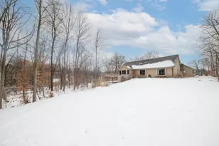 14591 W Fieldpointe Ct, New Berlin, WI 53151 - Photo 33