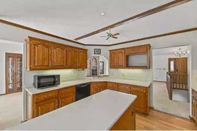 14591 W Fieldpointe Ct, New Berlin, WI 53151 - Photo 13