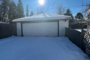 1409 W Custer Ave, Milwaukee, WI 53209 - Photo 9