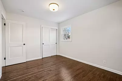 6936 N Braeburn Ln, Glendale, WI 53209 - Photo 21