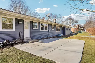 6936 N Braeburn Ln, Glendale, WI 53209 - Photo 27