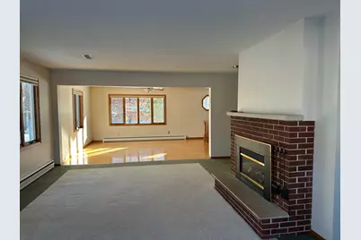 1014  Green Bay St, Onalaska, WI 54650 - Photo 5