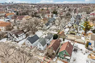 2557 N Gordon Pl, Milwaukee, WI 53212 - Photo 37