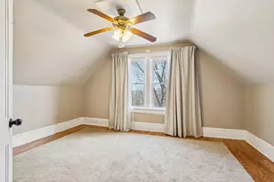 2557 N Gordon Pl, Milwaukee, WI 53212 - Photo 25