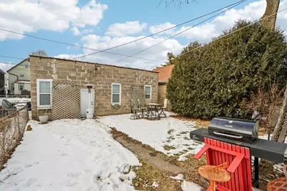 2557 N Gordon Pl, Milwaukee, WI 53212 - Photo 35