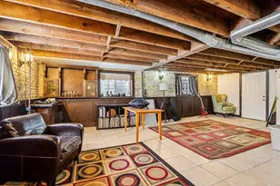 2557 N Gordon Pl, Milwaukee, WI 53212 - Photo 29