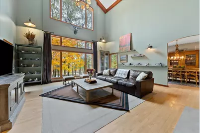 1319  Creekside Ct, Grafton, WI 53024 - Photo 7