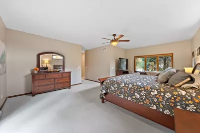 1319  Creekside Ct, Grafton, WI 53024 - Photo 21