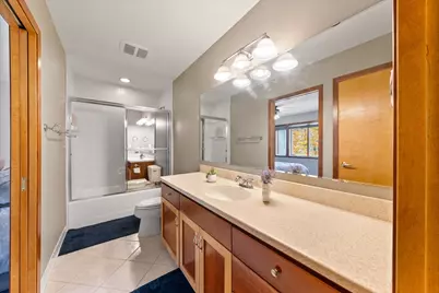 1319  Creekside Ct, Grafton, WI 53024 - Photo 33