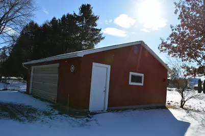 N2253  Main St, Weyauwega, WI 54983 - Photo 37