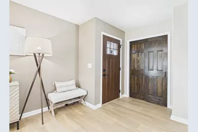 2000  Ramona Rd, Waukesha, WI 53186 - Photo 9