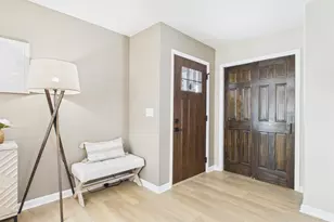 2000 Ramona Rd, Waukesha, WI 53186 - Photo 9