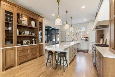 545  Wisconsin Ave, Delafield, WI 53018 - Photo 5