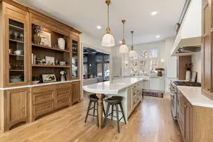 545 Wisconsin Ave, Delafield, WI 53018 - Photo 5