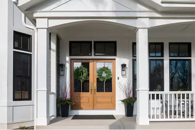 545  Wisconsin Ave, Delafield, WI 53018 - Photo 23