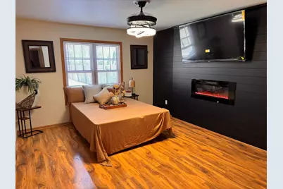 2210 N 15th St, Milwaukee, WI 53205 - Photo 7